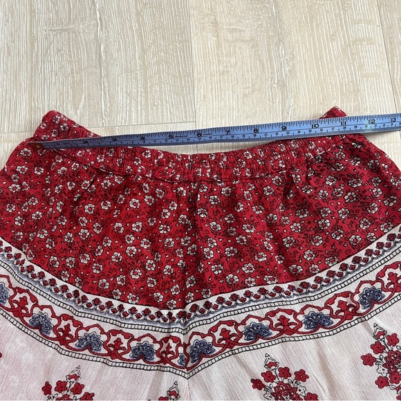 Fashion Fuse Red Boho Shorts Size Small - Picture 3 of 8